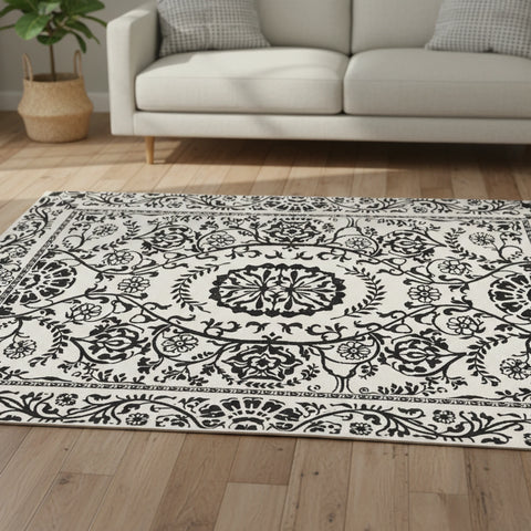 Elegant Floral Rug